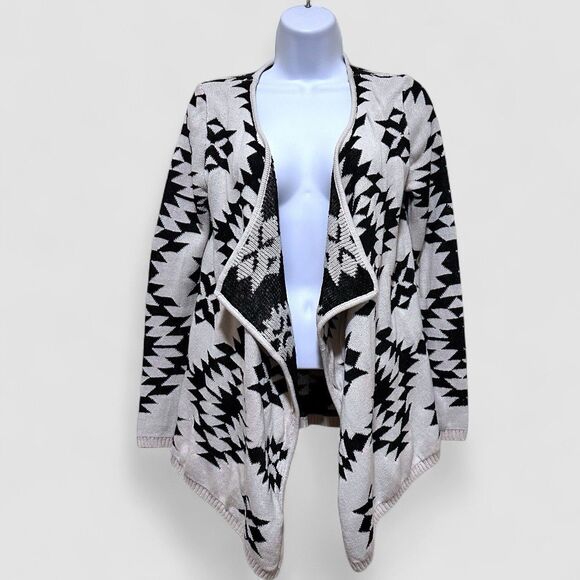 Womens Waterfall Cardigan M Black Aztec Dutton Boho Western Southwestern Sequins - Picture 1 of 11